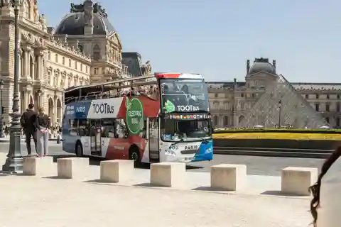 Paris: Discovery Hop-On Hop-Off ve Gece Paris Turu