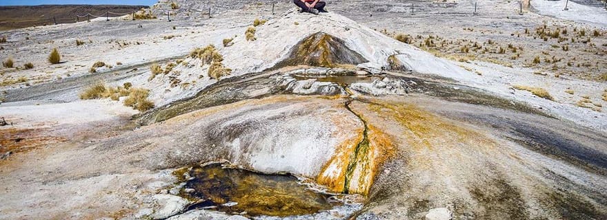 Ayacucho : Volcan Pachapupum + Thermes volcaniques