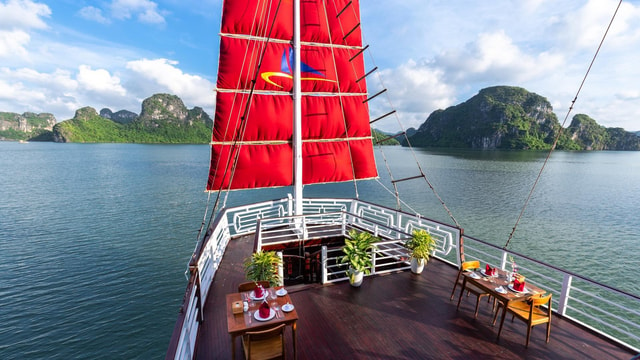 From Ha Noi - Ha Long Bay Full Day Tour