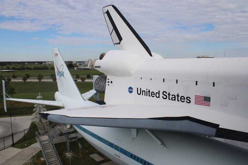 Tunnel Tour & NASA Space Center Admission with Shuttle