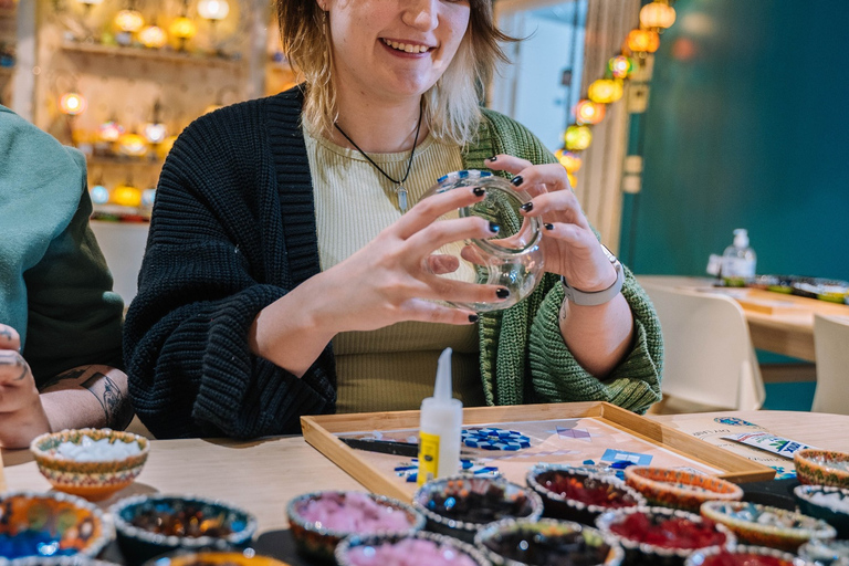 Brisbane: Workshop de fabricação de lâmpadas de mosaicoCandelabro