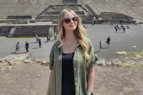 Mexico City: Teotihuacan Pyramids Private Tour & Transport