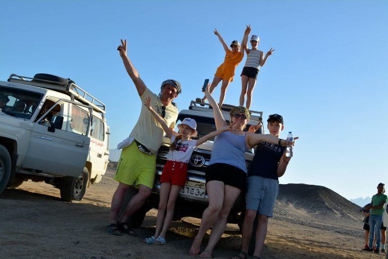 Hurghada: Quad Bike, Buggy, Jeep Safari, Camel Ride &amp; Dinnerpickup from hotels inside hurghada