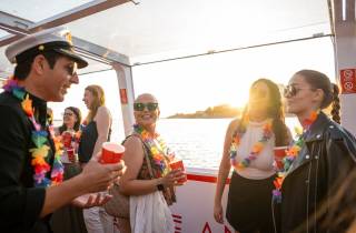 Porto: 6 Brücken Douro Fluss Party Boot mit Sonnenuntergang Option
