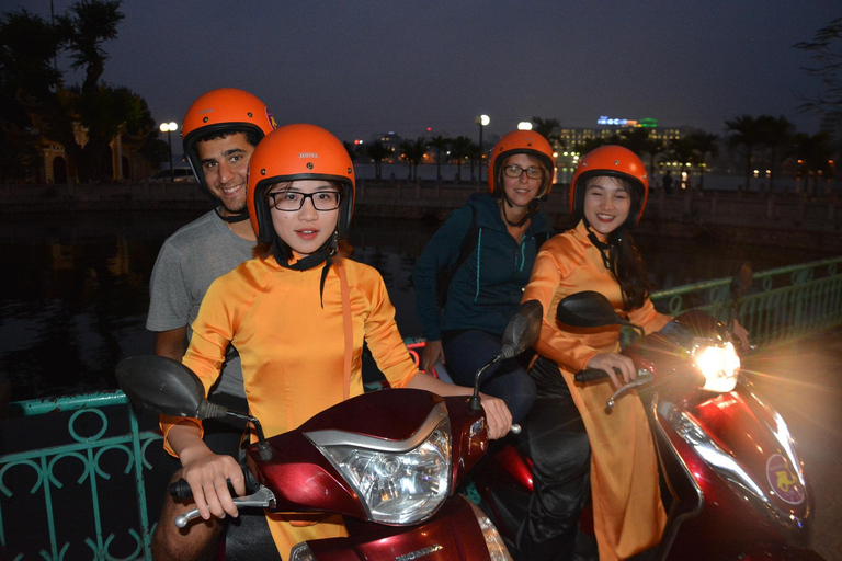 Hanoi: Private Sunset Motorbike Tour with Female Guide