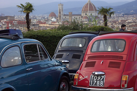 Buongiorno Fiat 500! Panoramautsikt Guidad upp Michelangelo Plaza