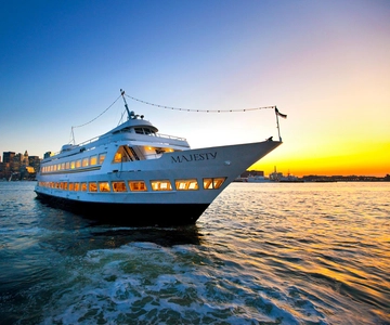 City Cruises Baltimore: Dinner & Dance Harbor Cruise