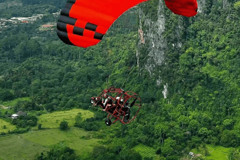 Vang Vieng : paysage de parapente et de karting