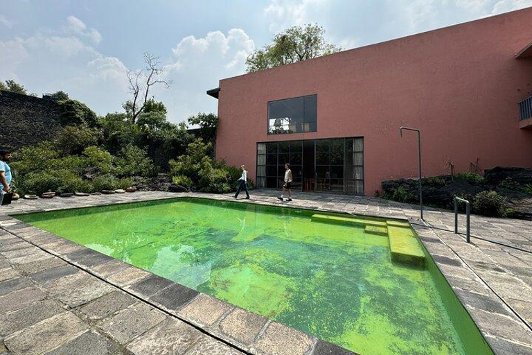 CMDX: Luis Barragan Legacy Exclusive Tour at Casa Pedregal