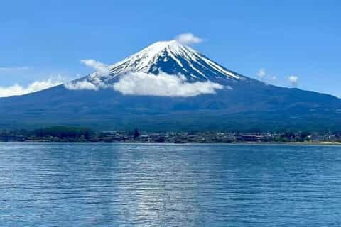 Mt. Fuji: Multi-Generational Family Tour & Photo Assist - Image 3