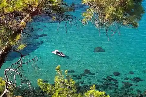 Pafos : Tour en bateau privé à la lagune bleue et à la péninsule d'Akamas