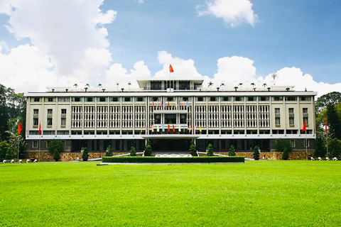 Au départ de HCM : visites des points forts de la ville et de Chinatown - visite en bus sur l&#039;eauAu départ de HCM : visites des points forts de la ville et du quartier chinois - 