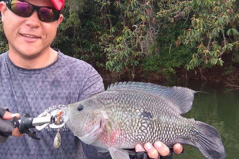 Guatapé: All-inclusive private fishing experience (24-hour advance booking) Guatapé: All-inclusive sport fishing experience (24-hour advance booking)