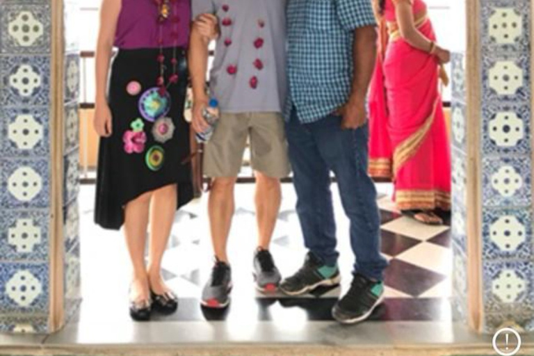 UDAIPUR SIGHTSEEING TOUR BY CAR WITH GUIDE