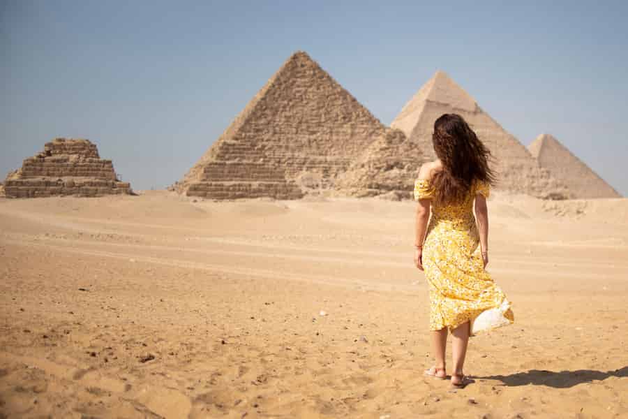 Von Kairo: Halbtagestour zu den Pyramiden von Gizeh und der Sphinx. Foto: GetYourGuide