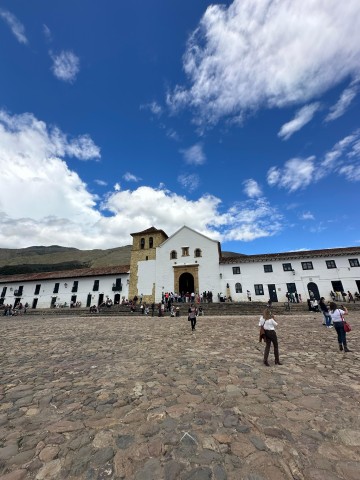 Visit From Bogotá: Full day tour to Villa de Leyva and Raquira in Hunza