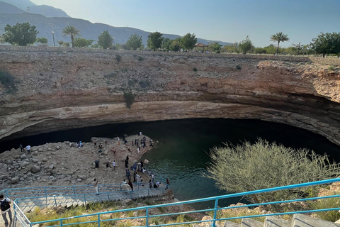 Wadi Shab& Sinckhole& Romantyczna jaskinia wycieczka 1-dniowa