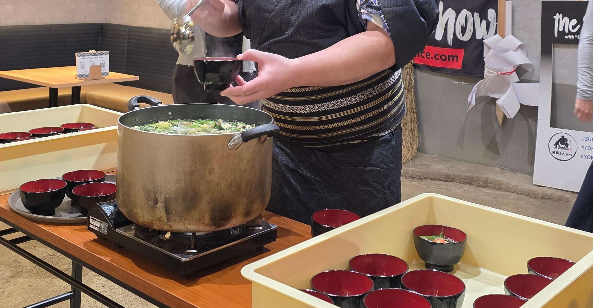 Tokyo: Sumo Show Including Lunch photo 7