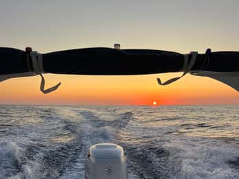 Palermo: Dinghy tour at sunset with aperitif