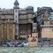 Varanasi : visite à pied au lever du soleil avec cérémonie Chai & Arti