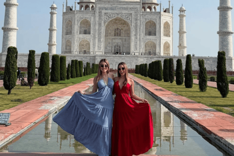 Da Delhi: tour del Taj Mahal e di Agra in treno espresso GatimaanTutto incluso: treno con vagone ristorante, auto, guida, biglietto, pranzo