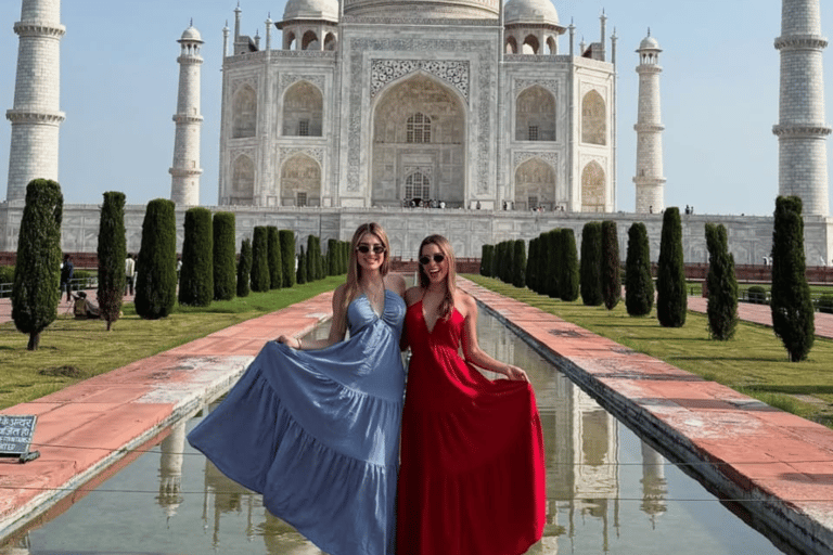 Da Delhi: tour del Taj Mahal e di Agra in treno espresso GatimaanTutto incluso: treno con vagone ristorante, auto, guida, biglietto, pranzo