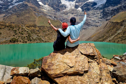 Tour de día completo en el Lago Humantay AventuraTour de día completo Aventura en el Lago Humantay