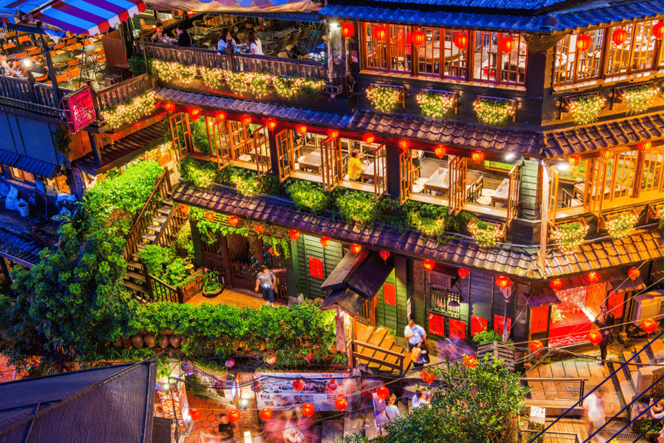 jiufen guided tour