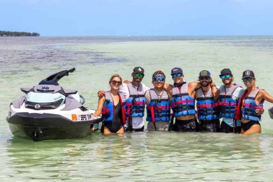 Traverse City: Geführte Jetski-Tour nach Power Island. Foto: GetYourGuide Traverse City: Geführte Jetski-Tour nach Power Island. Foto: GetYourGuide