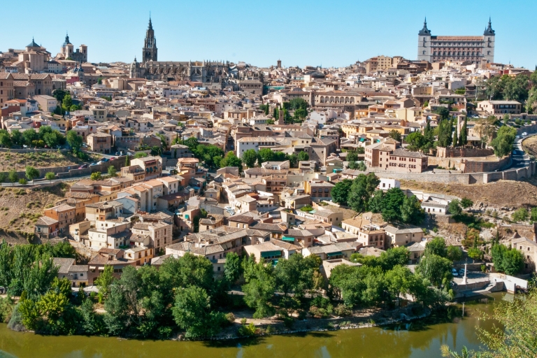 Segovia & Toledo: Alcazar, Kathedrale & Mittagessen-OptionTour ab Plaza Toros de Las Ventas