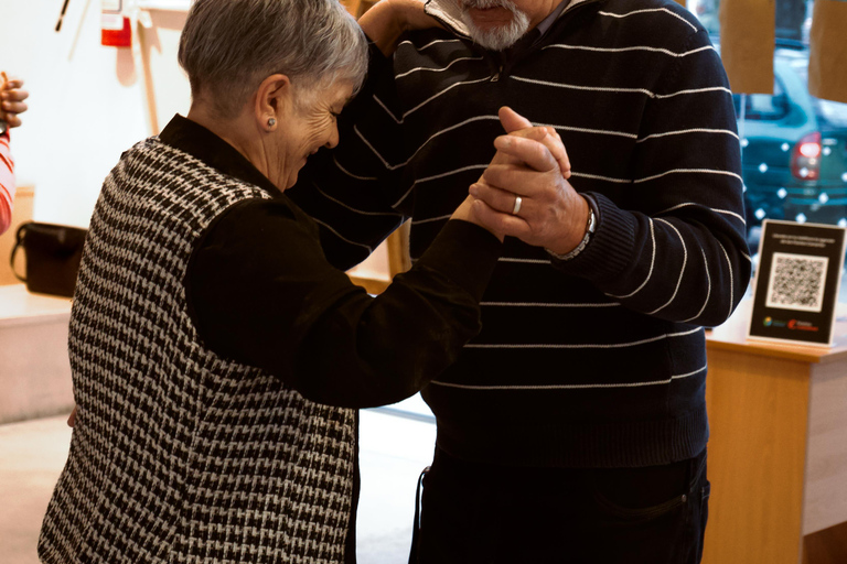 Montevideo: Tango Class with Professional Artists and Photo