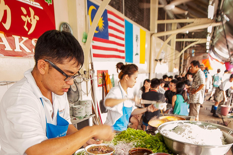 Penang Guided Day Tour with Georgetown, Batik & Beach Sunset