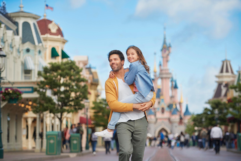 Paris: Disneyland® Tickets und Shuttle-TransportTreffpunkt Opéra - Abfahrt um 8:35 Uhr - 1 Park