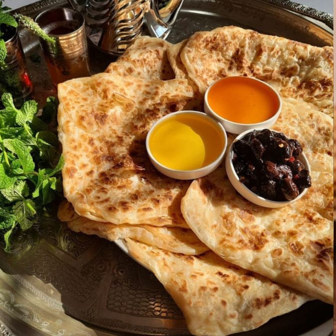 Atelier de préparation de msemmen marocains traditionnels avec une famille locale - excursion