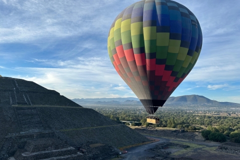 From Mexico City: Teotihuacan Air Balloon Flight & Breakfast Hot Air Balloon Flight over Teotihuacan Without Transport