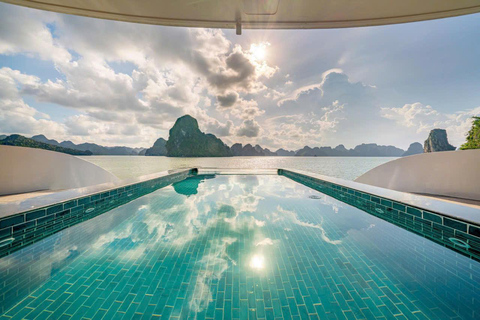 Leona Cruise: Ha Long Bay Day Tour with Cave & Titov Island Group Tour and Sharing Bus
