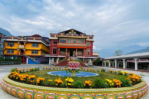 Excursão cultural tibetana ao nascer do sol em Sarangkot