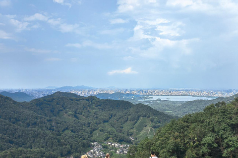 Hangzhou Jiuxi, Shililangdang & Yunqi Day Hiking Tour