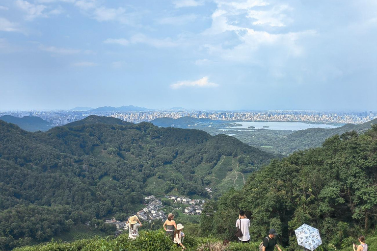 Hangzhou Jiuxi, Shililangdang & Yunqi Day Hiking Tour