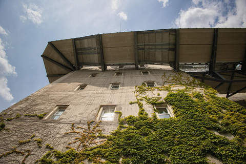 Hamburg: St. Pauli Green Bunker Tour in German