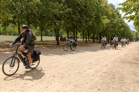 Paris: Schloss Versailles &amp; Königin Hamlet E-Bike TourParis - Schloss Versailles E-Bike Tour