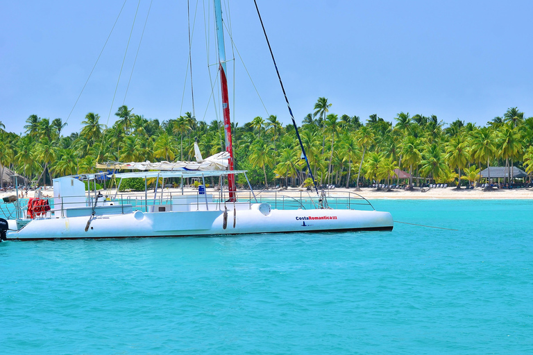 Punta Cana: Island escape to Saona, catamaran & beach lunch Punta Cana: Catamaran Party Cruise | Open Bar & Snorkeling