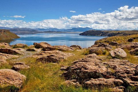 Excursion to the chullpas of Sillustani: Mysterious cemetery