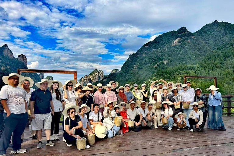 Zhangjiajie: Vine Tea Picking & Making Half-Day Tour