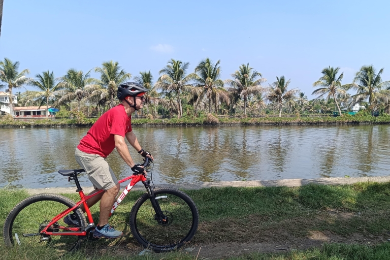Fort Kochi Beach and Backwater Cycling Tour (Half Day) Fort Kochi ebike Tour