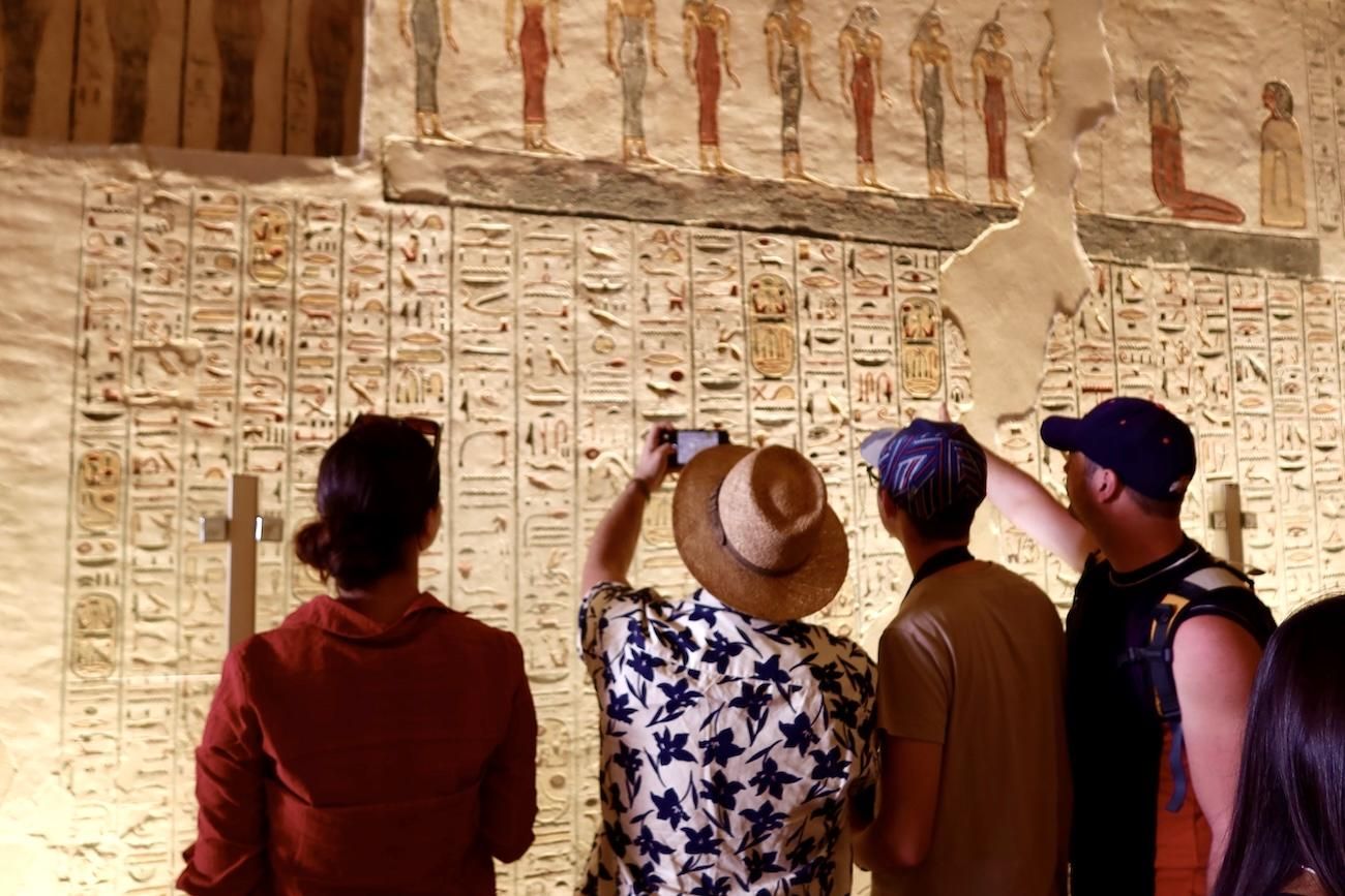 Ab Luxor: Geführte Tour zum Ost- oder Westufer mit Mittagessen