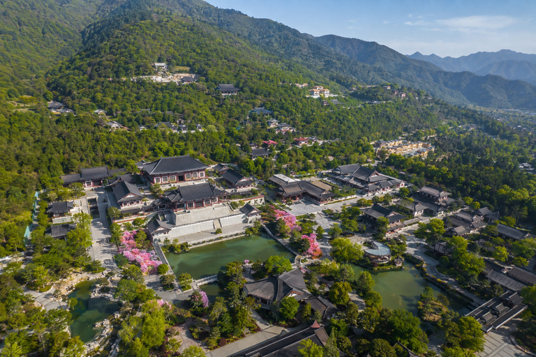 Xi'an: Huaqing Palace Ticket, Show & Guided Tour Options Full: Palace + Show Central Zone + Guide & Transfer