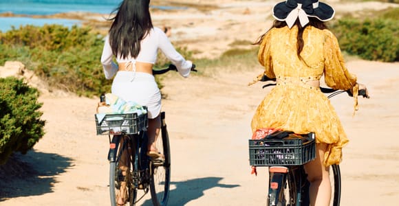 Ibiza: Formentera Boat Cruise, Bike Adventure & Sunset Party