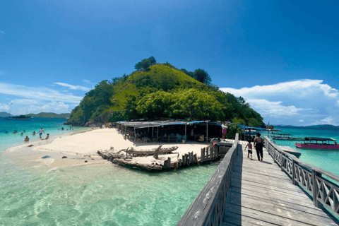 Komodo Island: Private 4–Day Trip with Phinisi Boat & Hotel