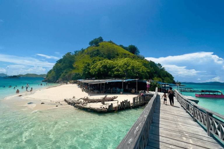 Komodo Island: Private 4–Day Trip with Phinisi Boat & Hotel